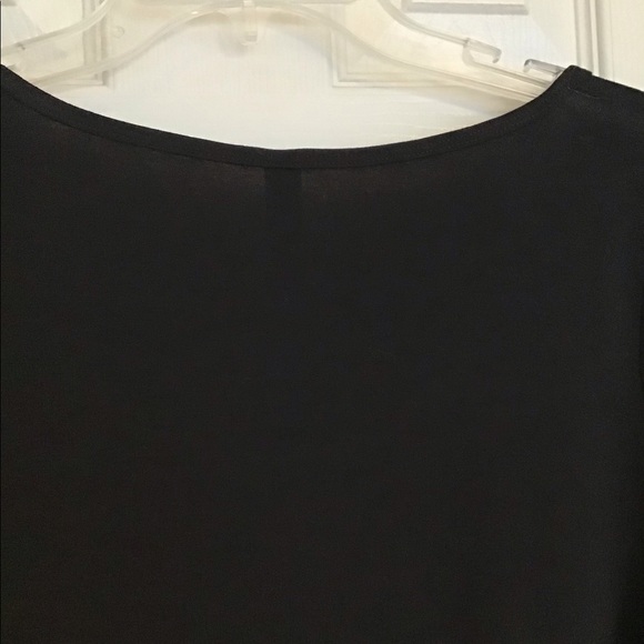 Women’s Solid Black LuLaRoe Classic Tee Size Medium - Picture 5 of 6